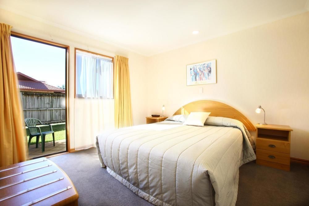 Bethlehem Motor Inn And Conference Centre ตาอูรังกา ภายนอก รูปภาพ
