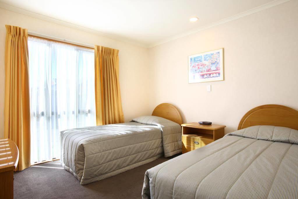 Bethlehem Motor Inn And Conference Centre ตาอูรังกา ภายนอก รูปภาพ